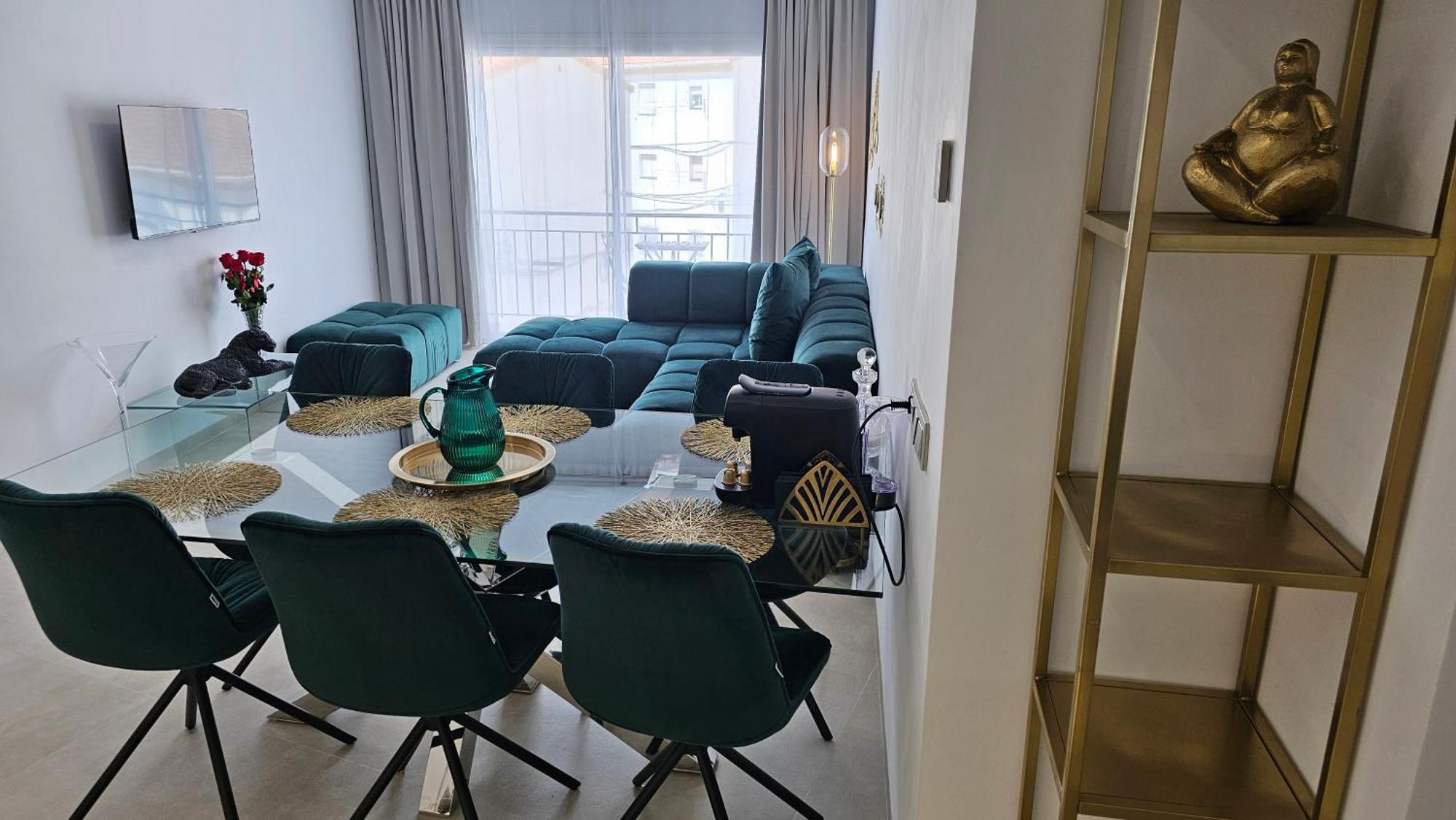 Oasis Jacuzzi Retreat Apartment Marbella Ngoại thất bức ảnh
