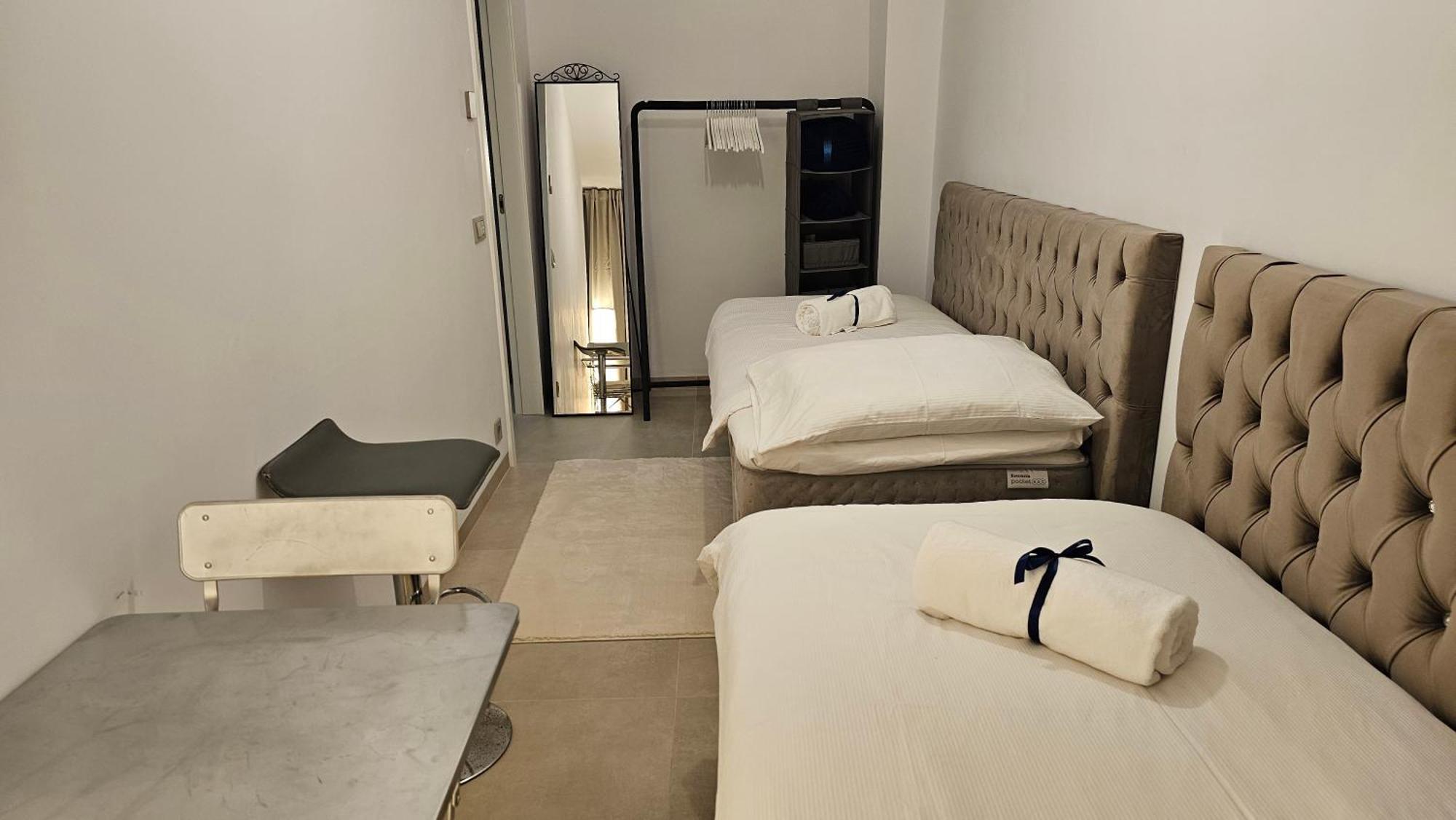 Oasis Jacuzzi Retreat Apartment Marbella Ngoại thất bức ảnh